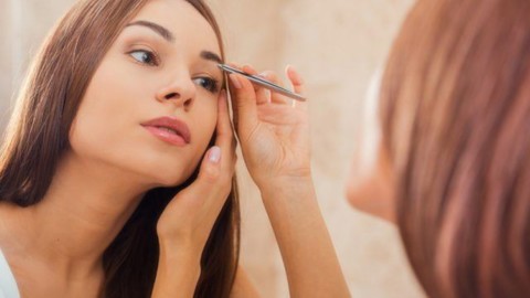 How to Create Younger-Looking Brows