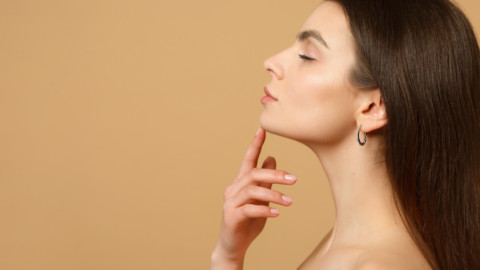 4 Easy Ways To Diminish A Difficult Double Chin